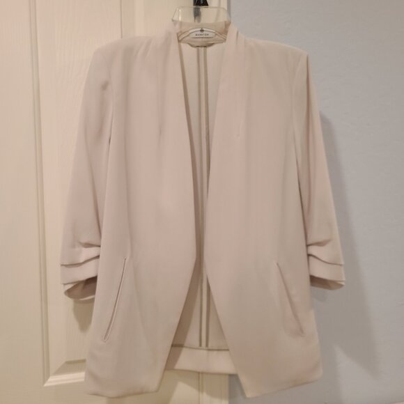 NWOT Aritzia Babaton Power Blazer size 0 - Picture 11 of 11